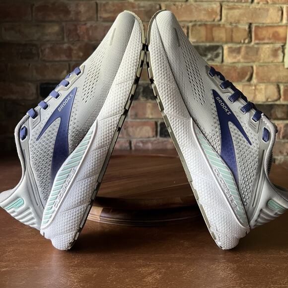 Brooks Adrenaline GTS 22 Supportive Women's 9 N Gray Road Running Shoes Sneakers - Picture 3 of 16